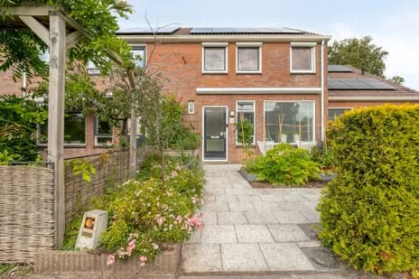 Tussenwoning te koop: Kievitlaan 14, 't Veld (woonkern) 'T Veld