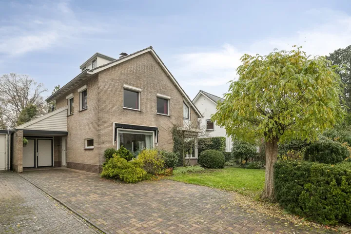 Twee-onder-één-kap te koop: Kievitstraat 13, Vogelweiden Delden