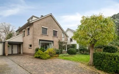 Twee-onder-één-kap te koop: Kievitstraat 13, Delden