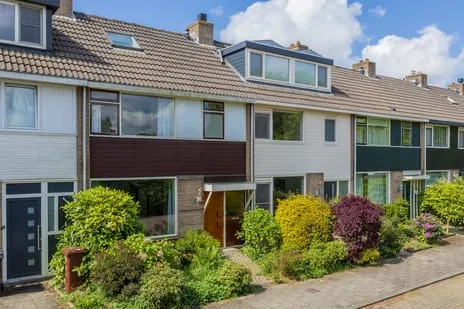 Tussenwoning te koop: Kievitstraat 20, Vogelbuurt Lisse