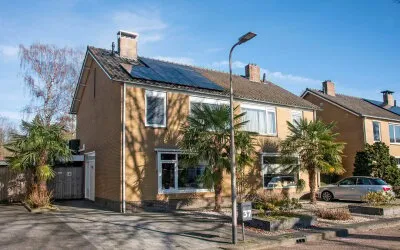 Twee-onder-één-kap te koop: Kievitstraat 37, Delden