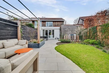 Tussenwoning te koop: Kievitstraat 6, Vijverhof Vught