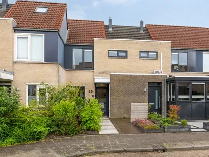 Tussenwoning te koop: Kiezel 39, Malden-West Malden