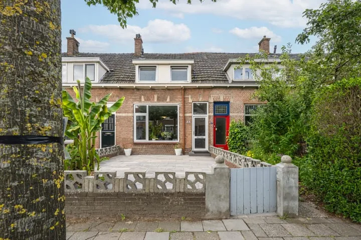 Tussenwoning te koop: Kijkuit 55, Santwijck Tiel