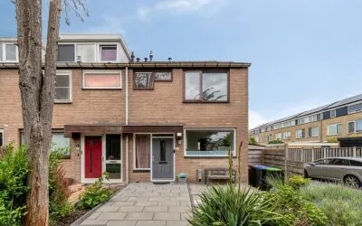 Hoekwoning te koop: Kikkerveen 215, Kikkerveen Spijkenisse