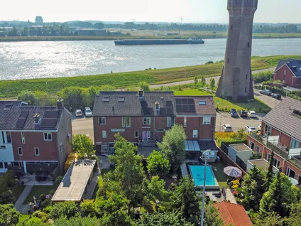 Tussenwoning te koop: Kilweg 15, 's-Gravendeel Woonkern 'S-Gravendeel