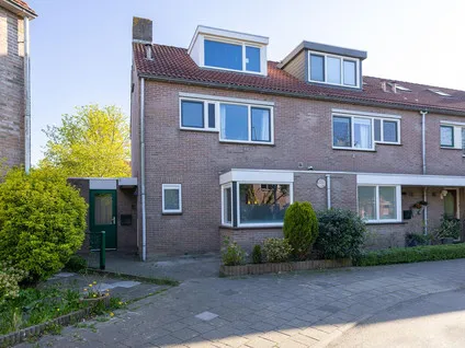 Tussenwoning te koop: Kinderbalk 7, Kersenboogerd-Zuid - Buurt 33 03 Hoorn