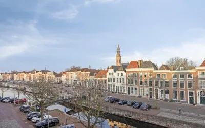 Studio te koop: Kinderdijk 18D, Damplein Middelburg