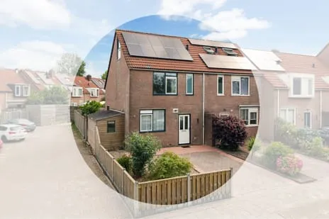 Corner house for sale: Kingmastate 40, Camminghaburen-Noord Leeuwarden
