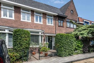 Tussenwoning te koop: Kinheimweg 79, Bloemendaal Bloemendaal