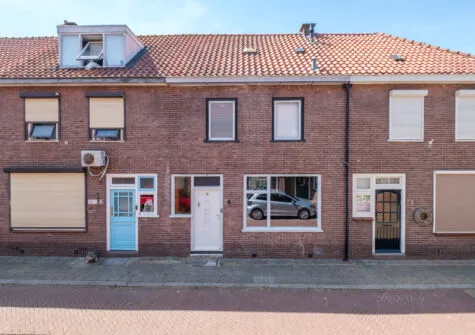 Tussenwoning te koop: Klaas Benninkstraat 4, Genemuiden