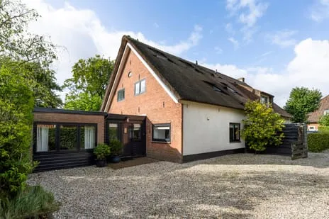 Twee-onder-één-kap te koop: Klaaskampen 19A, Laren-Centrum Laren (Nh)