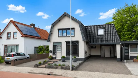 Twee-onder-één-kap te koop: Klaphekweg 53, Bloemenbuurt Ede
