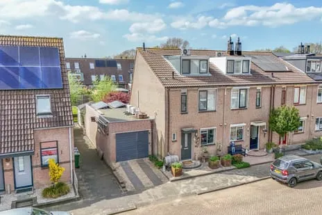 Corner house for sale: Klaproos 17, Uitbreiding Dorp Bergambacht