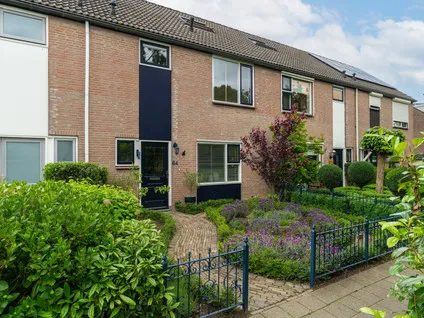 Tussenwoning te koop: Klaproos 64, Welgelegen Werkendam