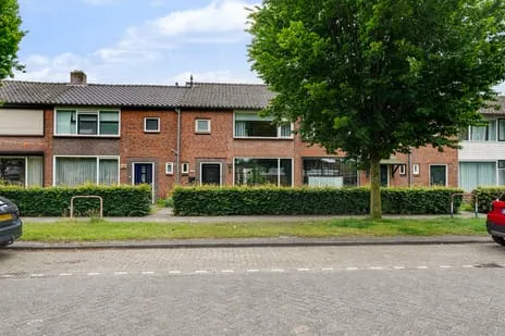 Tussenwoning te koop: Klaproosstraat 116, Bloemenoord Waalwijk