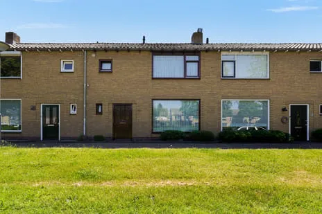 Tussenwoning te koop: Klaproosstraat 140, Bloemenoord Waalwijk
