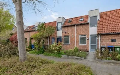Tussenwoning te koop: Klaproosweide 36, Woerden