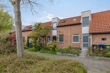 Tussenwoning te koop: Klaproosweide 36, Molenvliet-West Woerden