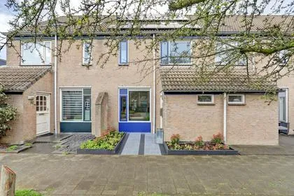 Tussenwoning te koop: Klarinetsingel 44, Klarinetsingel en omgeving Zwijndrecht