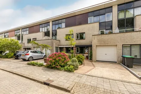 Tussenwoning te koop: Klarinetweg 73, Nieuweland 3 Barendrecht