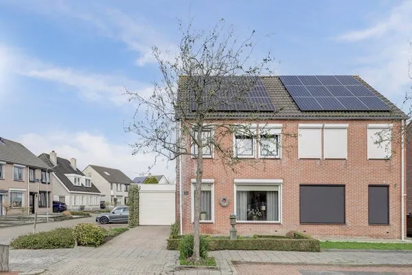 Twee-onder-één-kap te koop: Klaverakker 34, Arnemuiden