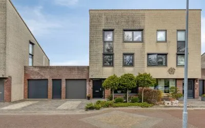 Twee-onder-één-kap te koop: Klaverpad 5, Goes-West Goes