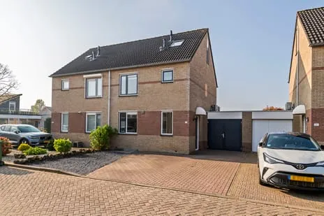 Tussenwoning te koop: Klaverpas 15, Bouwing Druten