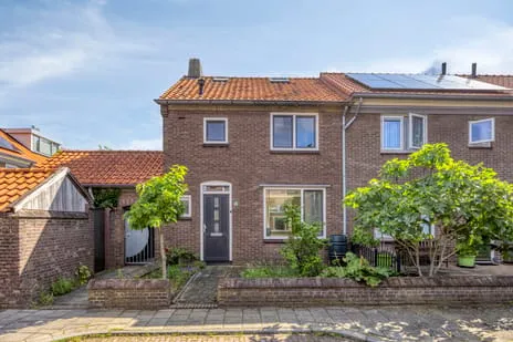 Corner house for sale: Klaverstraat 46, Wolfskuil Nijmegen