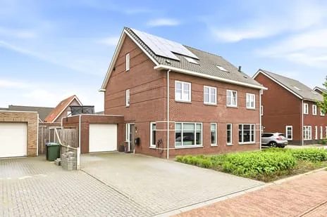 Semi-detached for sale: Klaverstraat 5, Kern Lewedorp Lewedorp