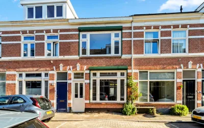 Tussenwoning te koop: Klaverstraat 76, Wittevrouwen Utrecht