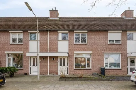 Tussenwoning te koop: Klaverweide 12, Lockaert Oss