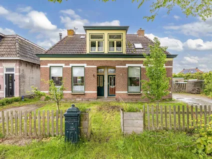 Vrijstaande woning te koop: Kleasterwei 5, Akkrum Akkrum
