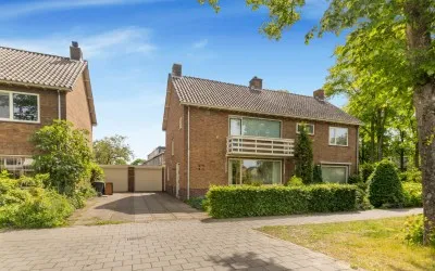 Twee-onder-één-kap te koop: Kleibroek 50, Oranjebuurt Castricum