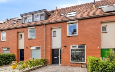 Tussenwoning te koop: Kleimos 34, Milligen Zwolle
