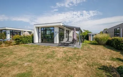Vrijstaande woning te koop: Klein Hitland 287, Recreatiepark Klein Hitland Nieuwerkerk Aan Den Ijssel