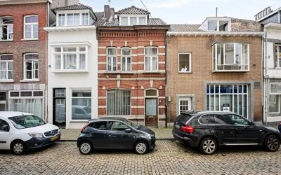 Tussenwoning te koop: Kleine Gracht 25, Boschstraatkwartier Maastricht