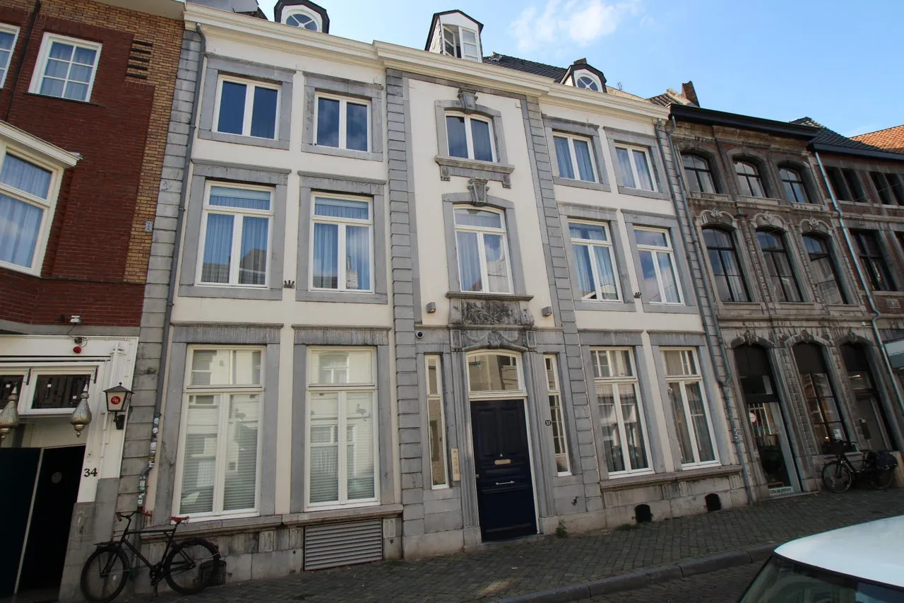 Studio te koop: Kleine Gracht 32A-01, Maastricht