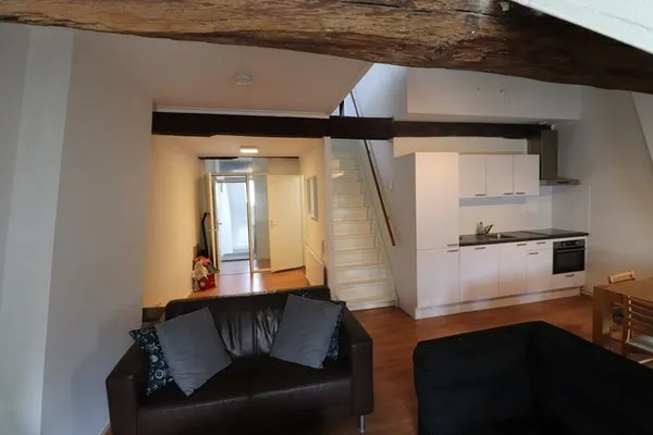 Appartement te huur: Kleine Gracht 8D, Boschstraatkwartier Maastricht