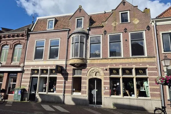 Appartement te koop: Kleine Noord 3-5, Binnenstad - Buurt 10 03 Hoorn