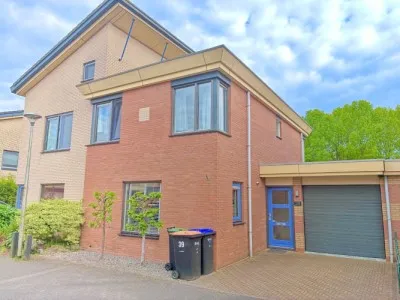 Tussenwoning te koop: Kleine Beer 39, Derde woonwijk Zeewolde