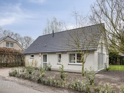 Vrijstaande woning te koop: Kleine Heistraat 16K217, Verspreide huizen Wernhout Wernhout