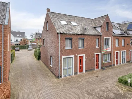 Hoekwoning te koop: Kleine Huiswei 12, Teteringen