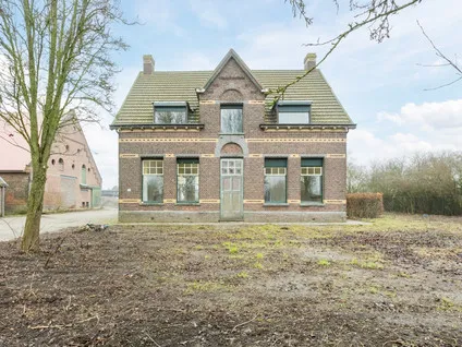Detached house for sale: Kleine Ton 1, Fijnaart Fijnaart