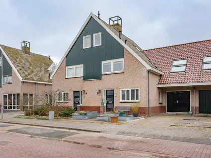 Tussenwoning te koop: Kleine Werf 25, De Watering Oosthuizen
