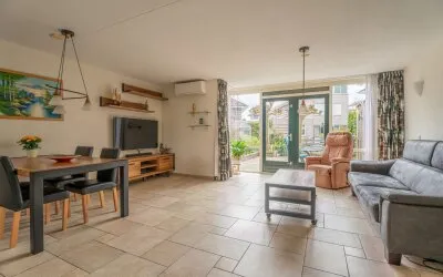 Tussenwoning te koop: Kleipettenlaan 190, Kleipetten Rijnsburg