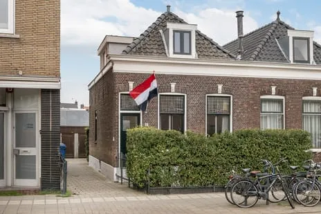 Twee-onder-één-kap te koop: Kleiweg 171, Rotterdam