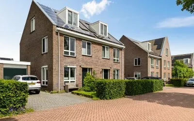 Twee-onder-één-kap te koop: Kleiwerd 60, Reitdiep Groningen