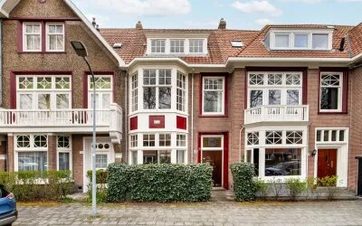 Tussenwoning te koop: Kleverparkweg 126, Kleverpark-noord Haarlem