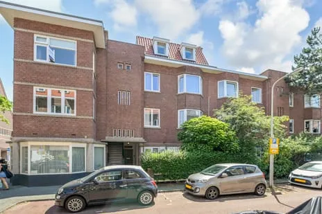 Apartment for sale: Klimopstraat 212, Bloemenbuurt-Oost 'S-Gravenhage